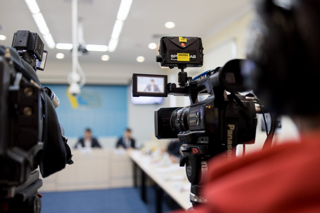 ЮНЕСКО в партнерстві з НСЖУ та МФЖ готові надати фінансову допомогу українським журналістам (заявка)