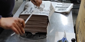 «Щоб люди у підвалах і сховищах мали інформацію»: в прифронтовому Бахмуті знов з’явилася газета