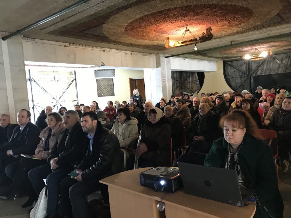 Волонтери видали книгу з історіями мешканців Бородянщини, які пережили російську окупацію