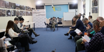 «У гарячі точки не можна їхати без бронежилета!» – досвідчений журналіст Станіслав Юрченко провів для колег безпековий тренінг