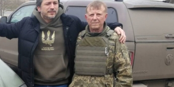 "Serhii Prytula personally brought us the equipment we asked for," NUJU Secretary/military officer Volodymyr Danyliuk 22 «Сергій Притула особисто привіз нам обладнання, про яке ми просили», – секретар НСЖУ, військовослужбовець Володимир Данилюк