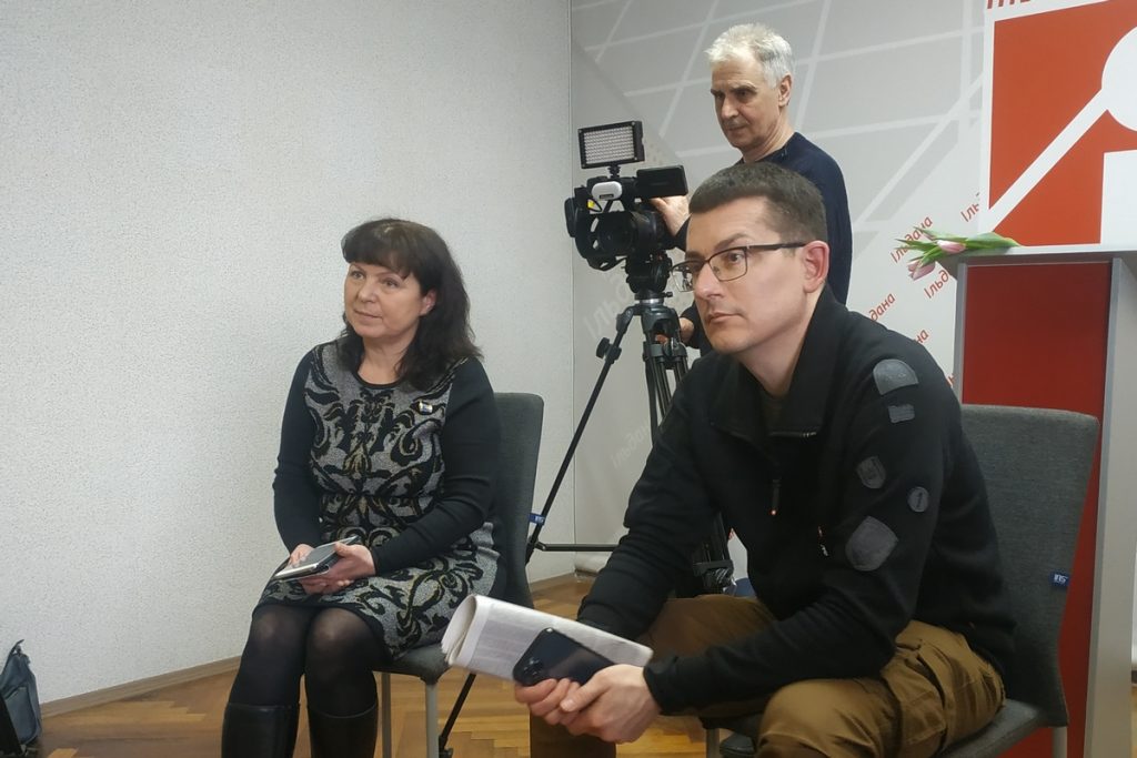 «Допоки окупант в Україні – мусимо писати про війну», – Сергій Томіленко в Черкасах зустрівся з активом обласної організації НСЖУ