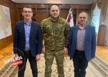 «Об’єднати зусилля журналістів і влади в боротьбі з ворожою пропагандою!» – Сергій Томіленко під час зустрічі з керівництвом Дніпропетровської ОВА 1 «Продукти є, бракує інформації»: делегація НСЖУ побувала на прифронтовому Півдні України