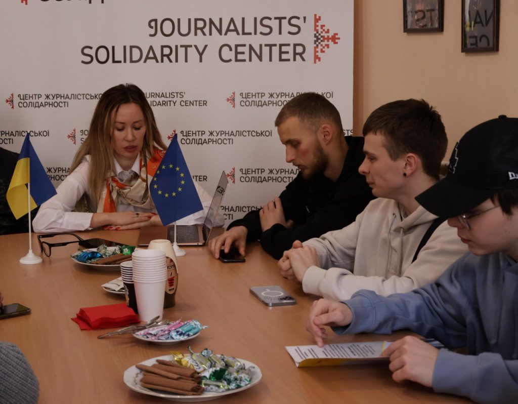 В Івано-Франківську вчили працювати з базами даних