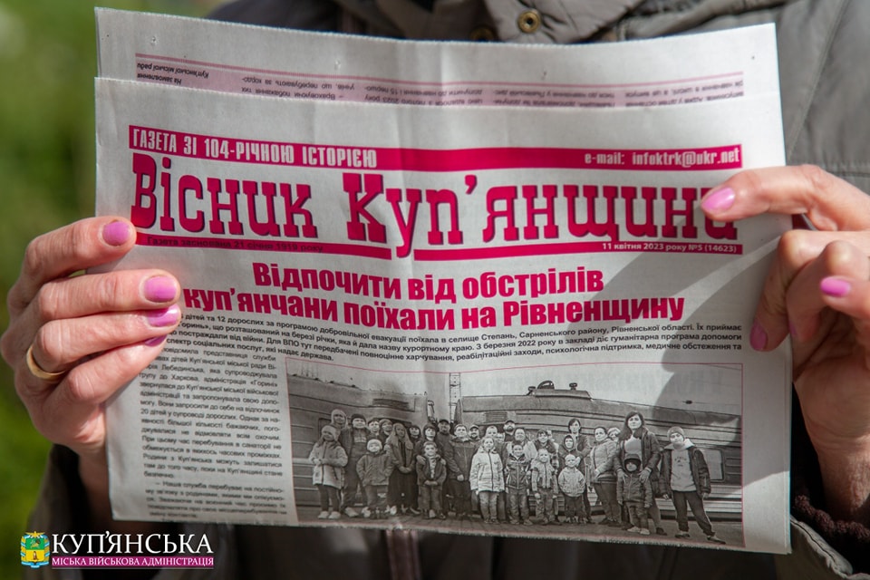 «Газету розібрали миттєво»: до Куп'янської громади надійшло дві тисячі примірників «Вісника Куп'янщини» 3