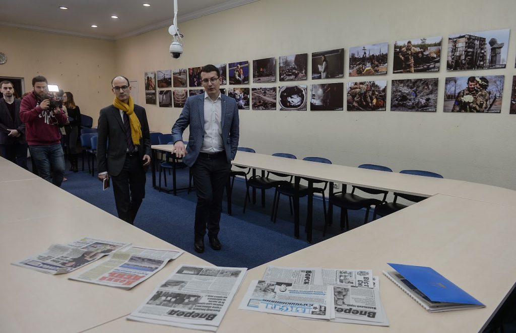 «6,9 мільярдів доларів знадобиться в наступні 10 років для відновлення культурного та туристичного секторів в Україні»: гендиректор ЮНЕСКО Одрі Азулє відвідала Київ та Чернігів 19 «6,9 мільярдів доларів знадобиться в наступні 10 років для відновлення культурного та туристичного секторів в Україні»: гендиректор ЮНЕСКО Одрі Азулє відвідала Київ та Чернігів 19