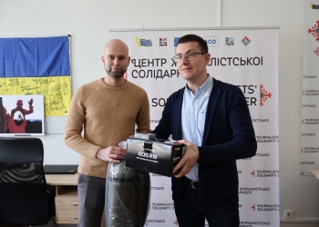 «За понад рік роботи у гарячих точках у мене зламалися два фотоапарати», – воєнкор Михайло Шарков