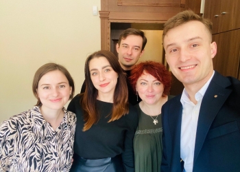 Волонтерка й перекладачка Жанна Чучман: в Аргентині російська пропаганда працює на 200%