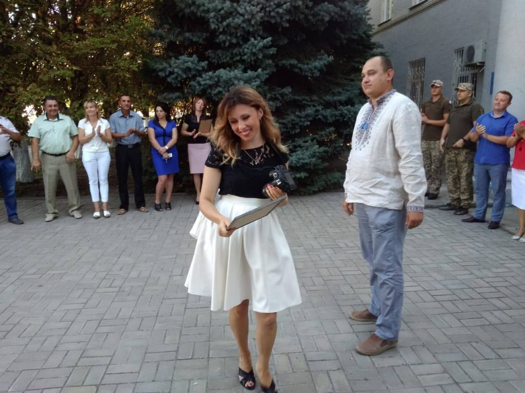 Редакторка Наталка Свирида: «Я присвятила газеті 18 років. Мені складно розірвати зв’язок із роботою» 22 Редакторка Наталка Свирида: «Я присвятила газеті 18 років. Мені складно розірвати зв’язок із роботою» 22