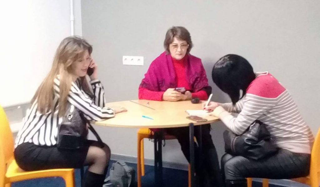 Редакторка Наталка Свирида: «Я присвятила газеті 18 років. Мені складно розірвати зв’язок із роботою» 21 Редакторка Наталка Свирида: «Я присвятила газеті 18 років. Мені складно розірвати зв’язок із роботою» 21