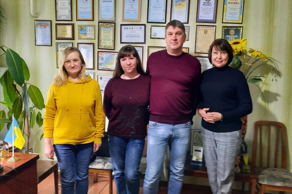 «Сподіваємося на краще»: газета з Сумщини зберігає колектив і мріє про автомобіль
