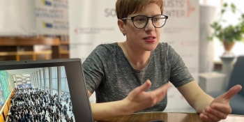 У Запорізькому ЦЖС відбулася зустріч з фотокореспонденткою Катериною Клочко, яка виступала в Європарламенті