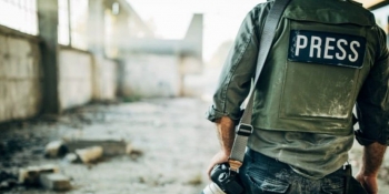 Через високу вартість страхування багато фрілансерів працюють на війні без страховки, – ЄФЖ