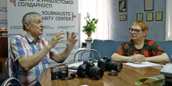 «Не бійтеся експериментувати»: у Запорізькому ЦЖС провели майстер-клас із фотосправи