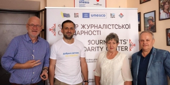 Латиський журналіст узяв відпустку, щоб разом із волонтерами побувати в українських містах