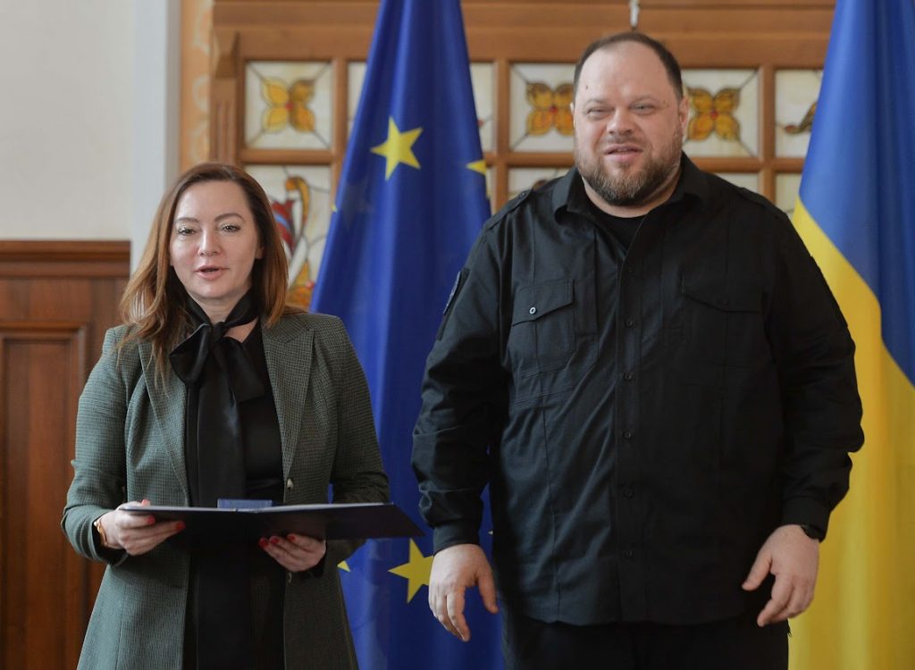 Відзнаки Верховної Ради України медійникам вручив Голова парламенту з нагоди Дня журналіста 19