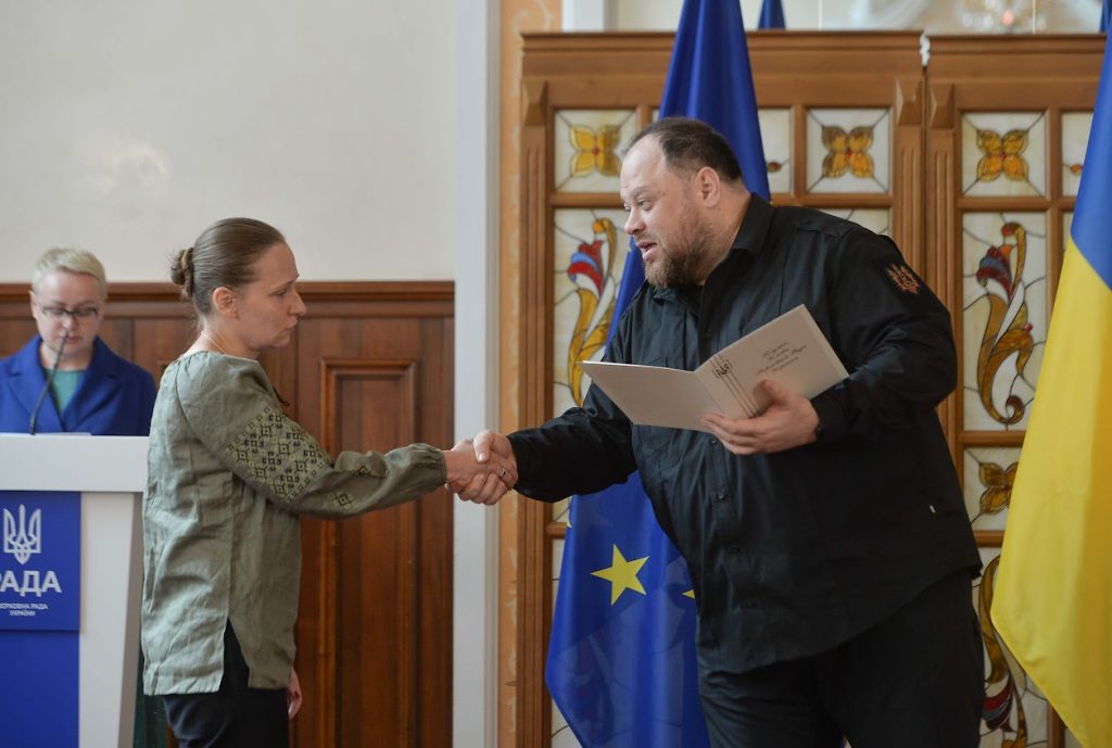 Відзнаки Верховної Ради України медійникам вручив Голова парламенту з нагоди Дня журналіста 9