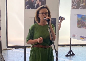 «Ми раді співпраці з вами!» – перша секретар НСЖУ Ліна Кущ на відкритті фотовиставки в метро подякувала партнерам Спілки