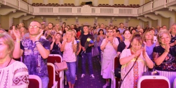 У Запоріжжі журналісти-переселенці побували на патріотичному концерті у межах циклу програм «Арт-терапія»