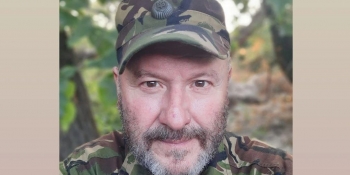 Журналіст-воїн із Дніпра Віктор Ожогін лікується після другого поранення