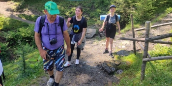 Спілчани з Івано-Франківщини шукали в горах червону руту