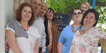 Головна редакторка газети «Нові рубежі» Галина Литовченко: працівники пересувних поштових відділень залишають періодику в магазинах або на зупинках