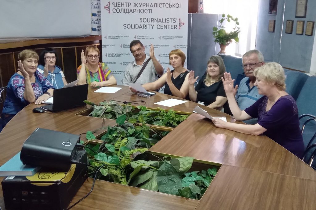 Запорізька обласна організація НСЖУ вимагає припинити втручання чиновника в редакційну політику телеканалу «МТМ»