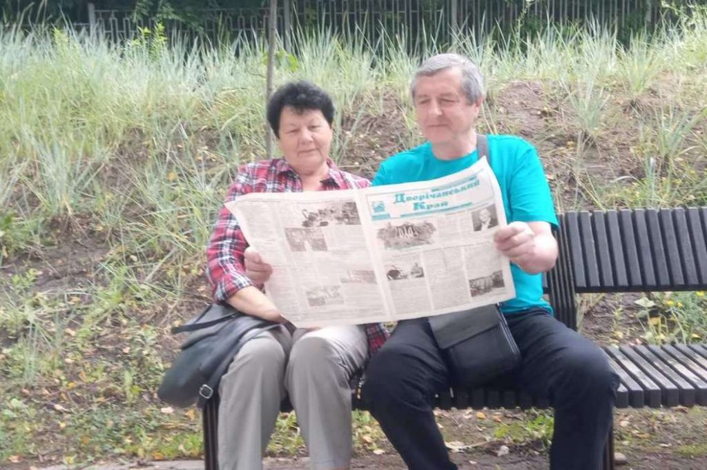 Після півторарічої перерви жителі прифронтової Дворічанської громади знов читають рідну «районку»