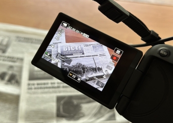 Жителі першого міста, захопленого росіянами, радіють поверненню української газети: НСЖУ презентує відео