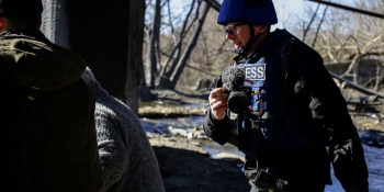 Національна спілка журналістів України звернулась до Генерального штабу ЗСУ щодо жорстких обмежень роботи медійників в зоні бойових дій