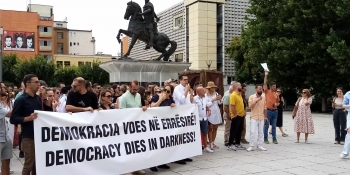 В Косові журналісти вийшли на протест проти закриття популярного медіа