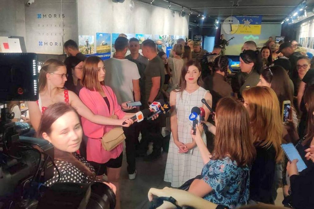 Журналістка, волонтерка, кіносценаристка Мар’яна Мацьків пише сценарій художнього фільму про війну