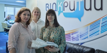 Директорка дніпровського телеканалу «Відкритий» Наталя Бабаченко: «Партнери нам дуже допомагають, бо зараз виживати важко»