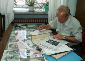 Журналіст Олександр Зубар, попри жахливі обстріли, й далі живе й працює в Куп’янську