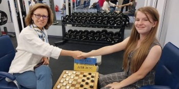 «Зіграй в шашки для ЗСУ!»: в НСЖУ відбувся благодійний турнір