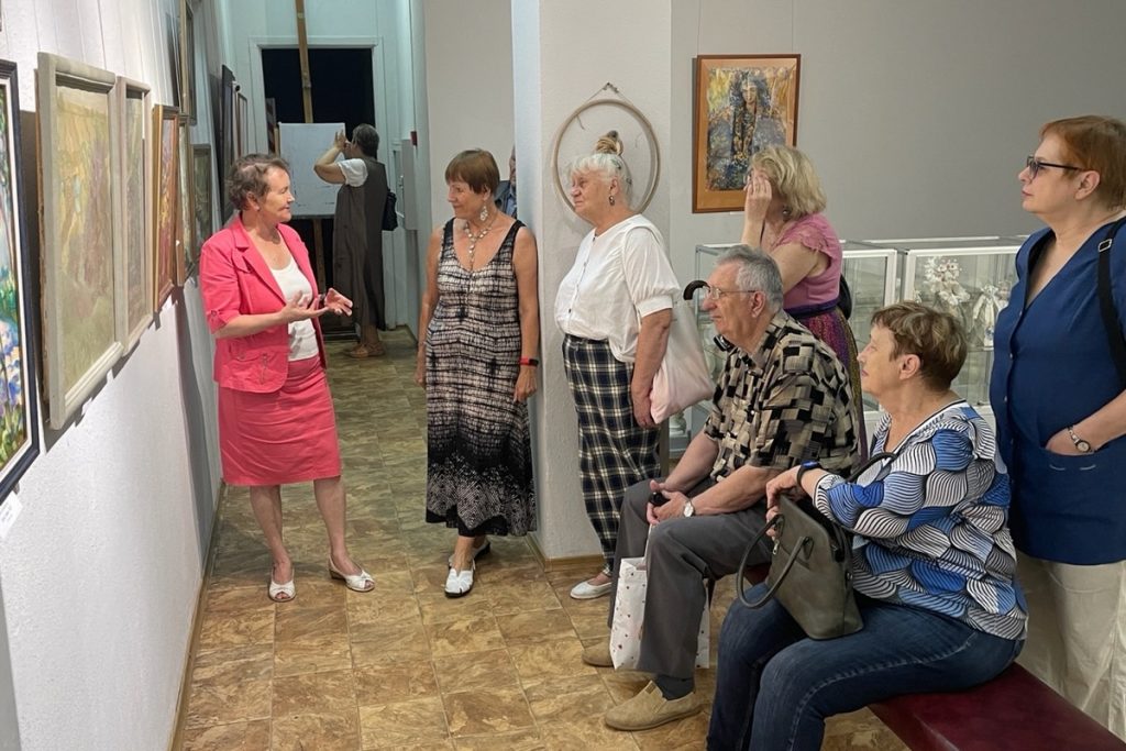 Патріотична експозиція «Незламна кульбаба»: арт-терапія дає змогу оживати