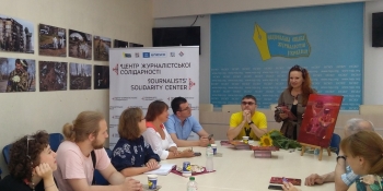 «Вона – як атомна електростанція, що підживлює енергією багатьох» – відзначають про журналістку-полтавку Олену Никифоренко