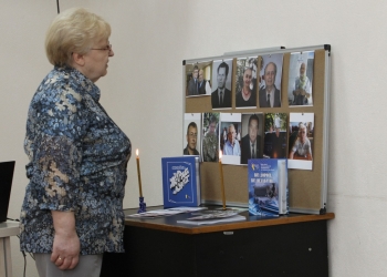 У прес-центрі Дніпропетровської обласної Спілки журналістів відбулась акція «Запали свічку пам’яті»