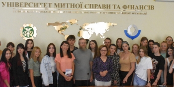 Перша секретар НСЖУ Ліна Кущ та журналіст з Донеччини Валентин Хорошун відвідали в Дніпрі поважний виш