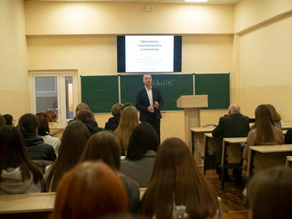 У Житомирі вступили до НСЖУ відразу 8 студентів та викладачів