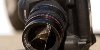 Погрози, напади, підпал авто: журналістам Волині перешкоджають у професійній діяльності