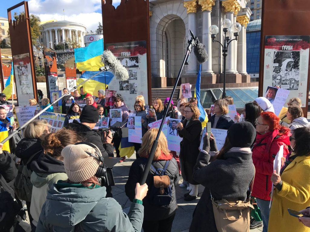 Національна спілка журналістів України доєдналась до акції підтримки жінок, полонених росією 2