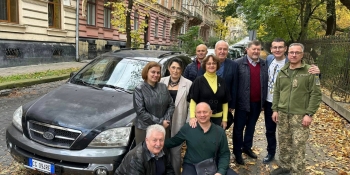 Результат журналістського збору: команда НСЖУ придбала для пресгрупи «Соледар» позашляховик