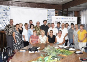 Як вижити людині в епоху змін: у Запоріжжі відбувся другий показ прем’єри спектаклю, поставленого медійником-режисером