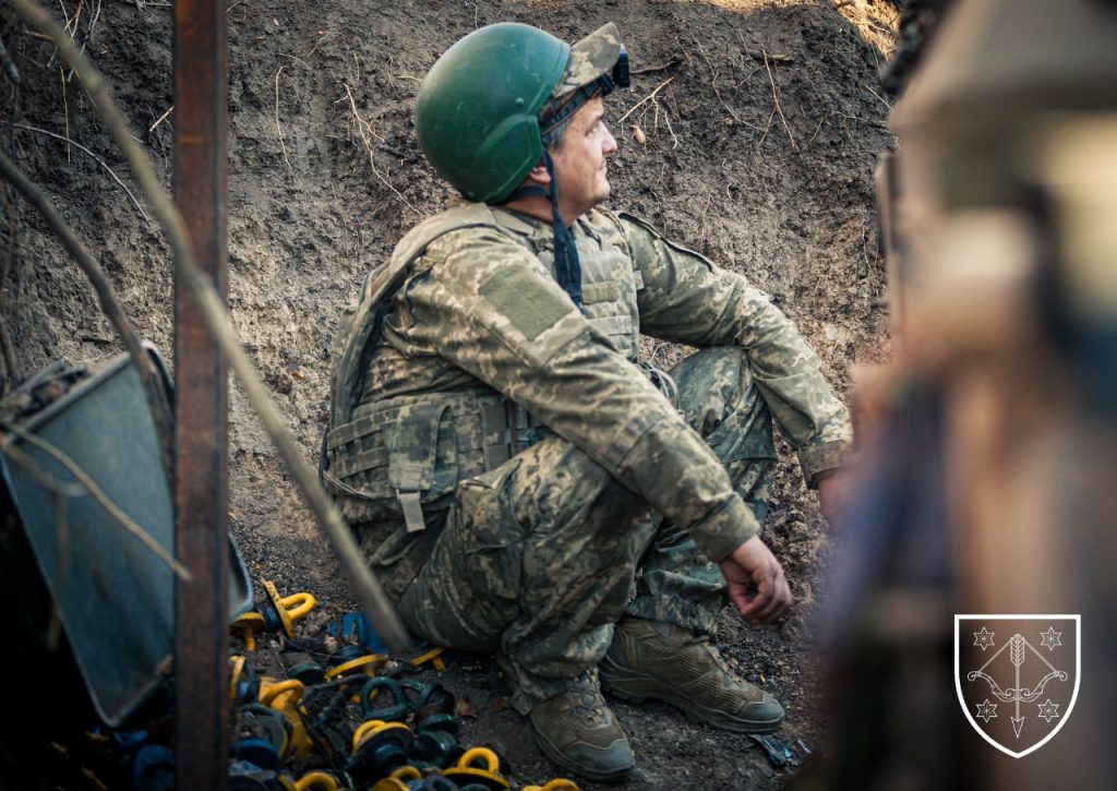 «Зверніть на нас увагу, думайте про нас, підтримуйте нас!», – військовий журналіст Вячеслав Скоряк 11