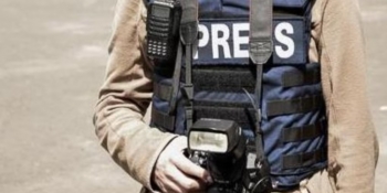 Знімальній групі з акредитацією ЗСУ відмовляють у зйомках в зоні бойових дій: що робити?