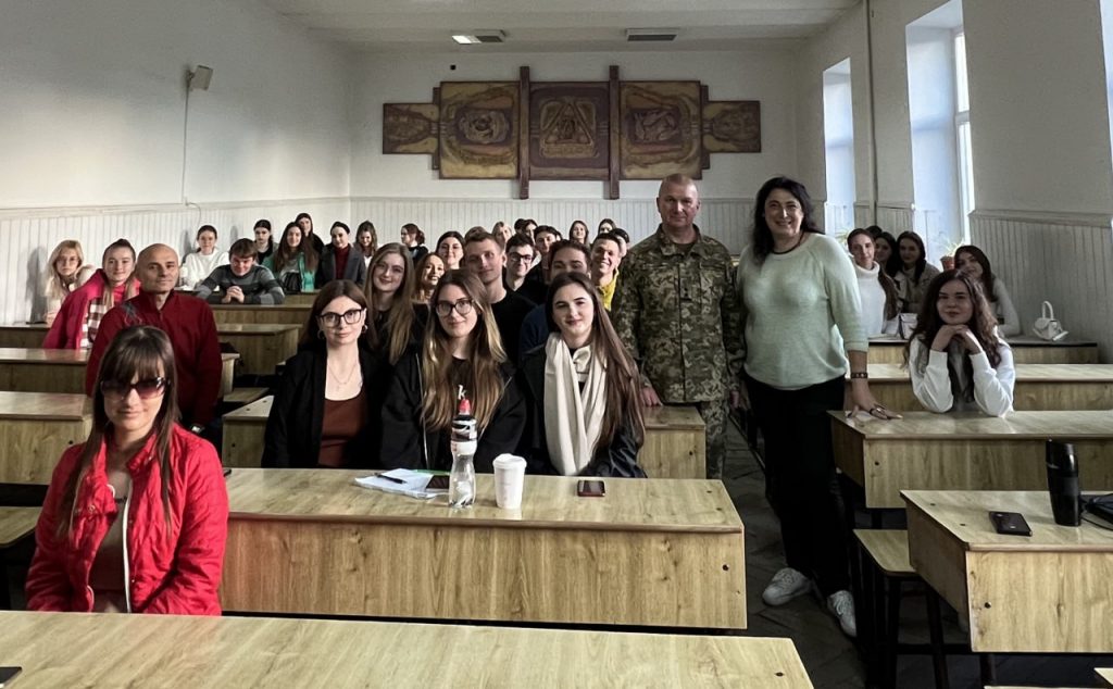 Військовий журналіст Владислав Назаркевич: «У Доктрині публічного спілкування чітко прописано, – що військовослужбовець може говорити журналісту, а що ні»