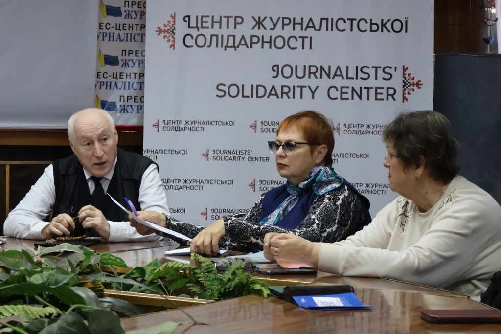 Медіатренер Олександр Нарбут: «Завдання українського медіа на деокупованій території – повернути людям спокій, допомогти подолати гуманітарну катастро»