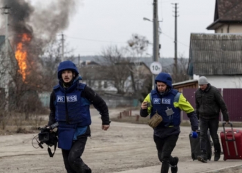 Як мають одягатися журналісти на лінії фронту? 2 Як мають одягатися журналісти на лінії фронту?