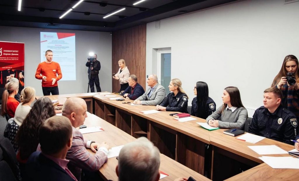 «Право та журналістика: як реагувати на події, які набувають суспільного розголосу?» – дискусія в Івано-Франківську